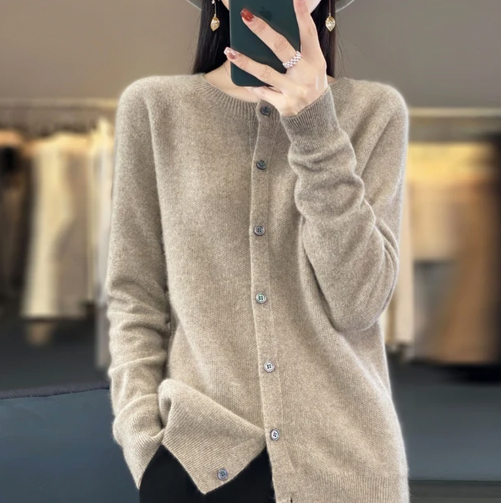 ANGELICA - COZY WOOL CARDIGAN